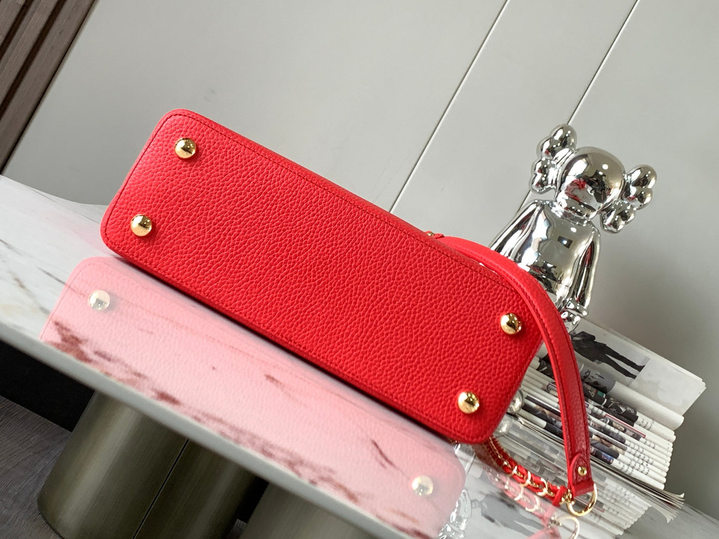 Louis Vuitton Capucines Medium Bag In Red With Pink Handle