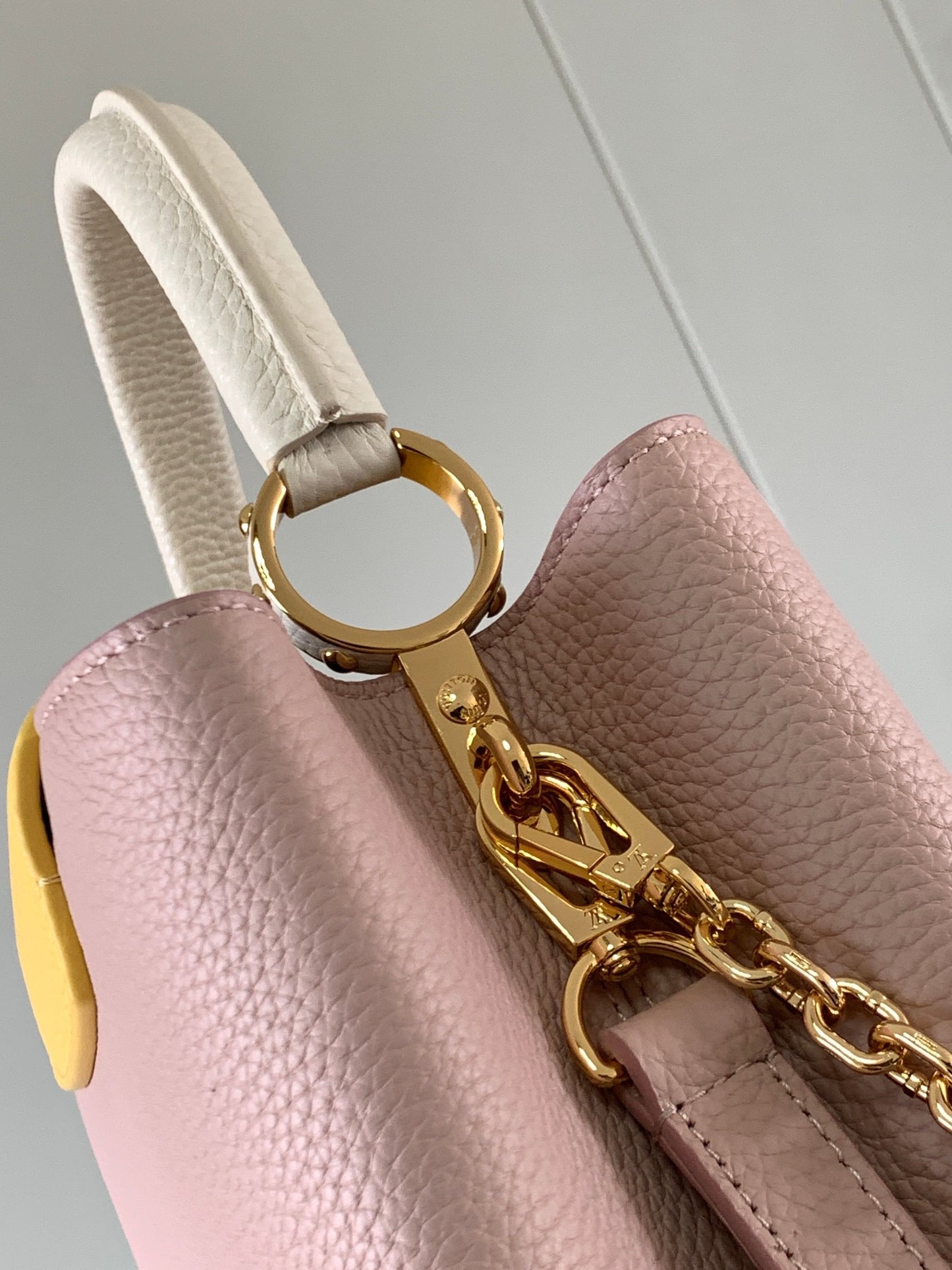 Louis Vuitton Capucines Medium Bag In Pink With Beige Handle