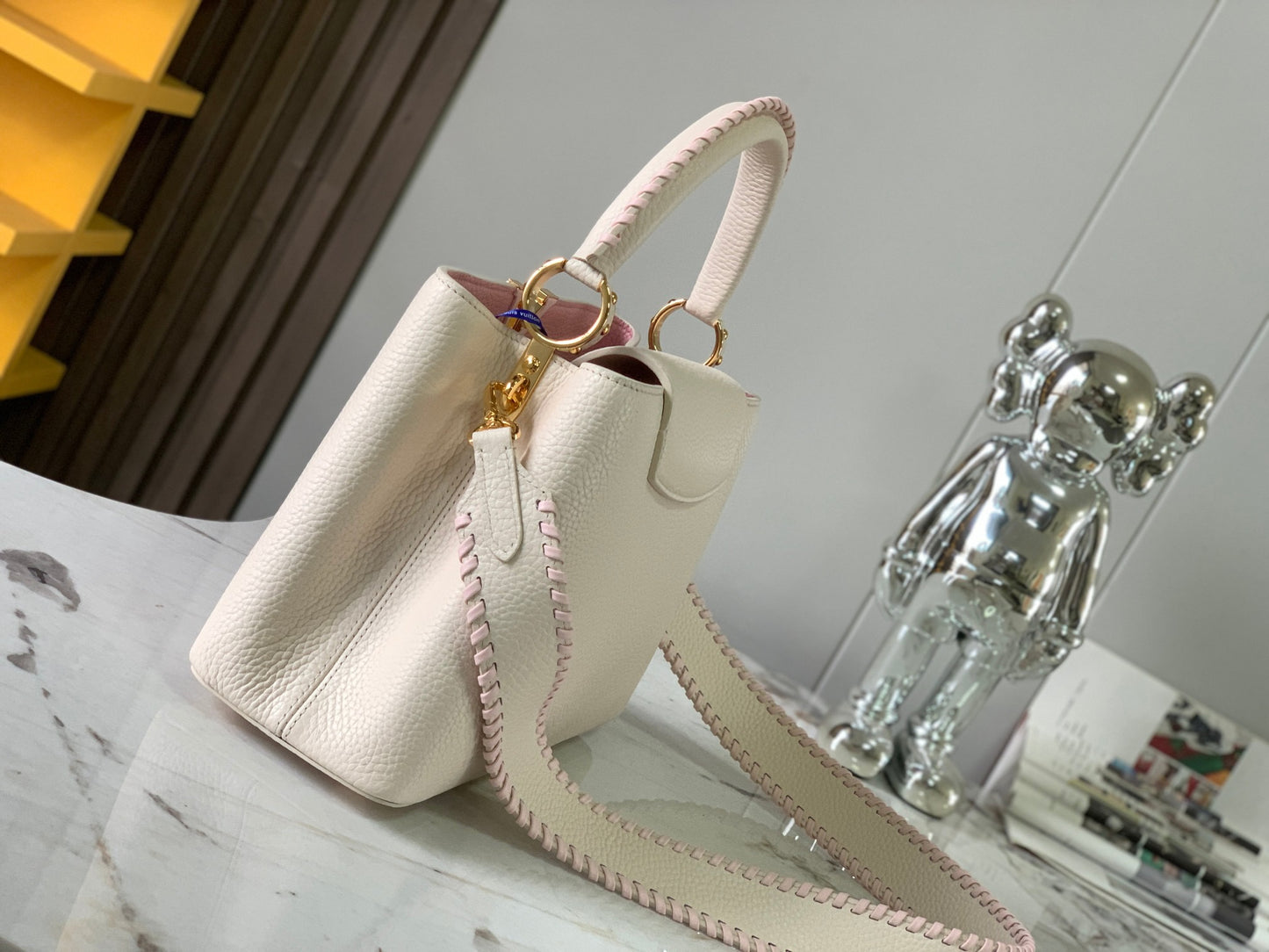 Louis Vuitton Capucines Medium Bag In Beige