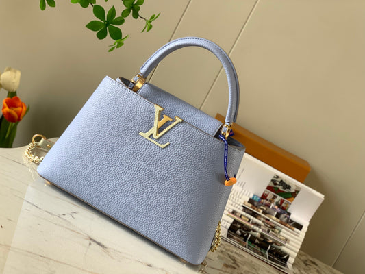 Louis Vuitton Capucines Medium Bag In Haze Blue