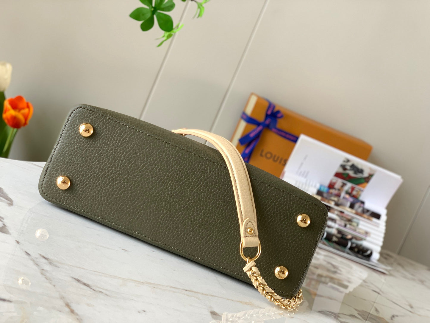 Louis Vuitton Capucines Medium Bag In Army Green With Beige Handle