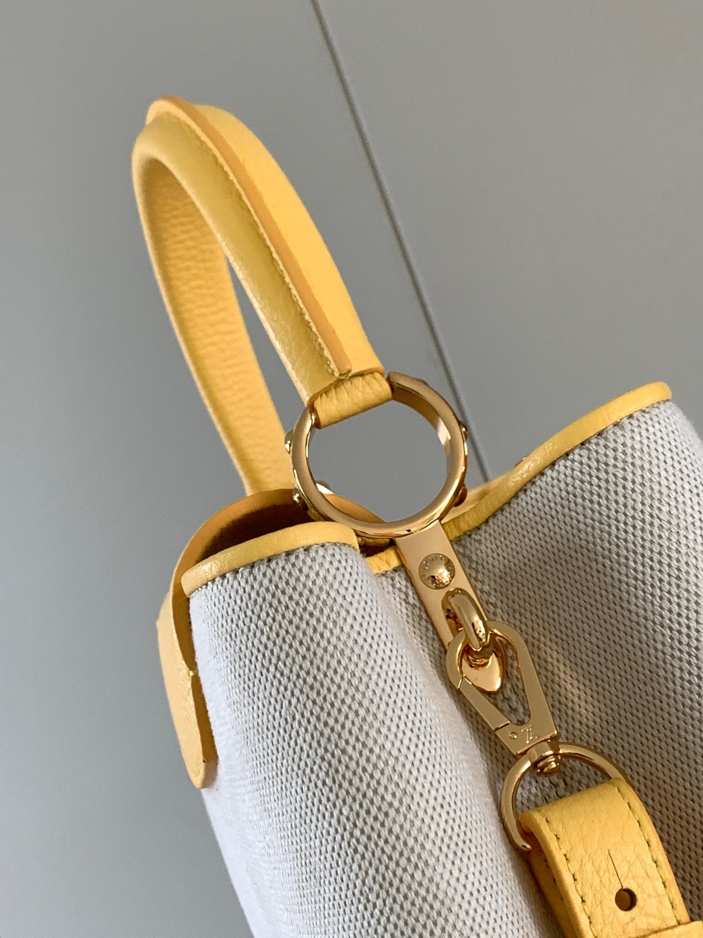 Louis Vuitton Capucines Medium Bag In White With Yellow Handle