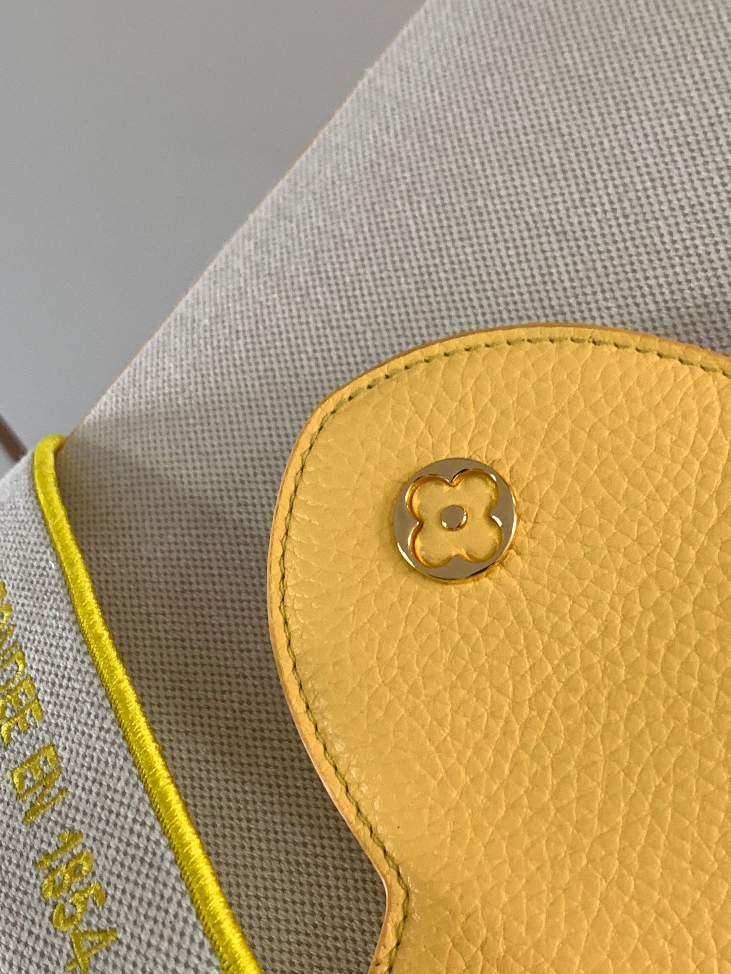 Louis Vuitton Capucines Medium Bag In White With Yellow Handle