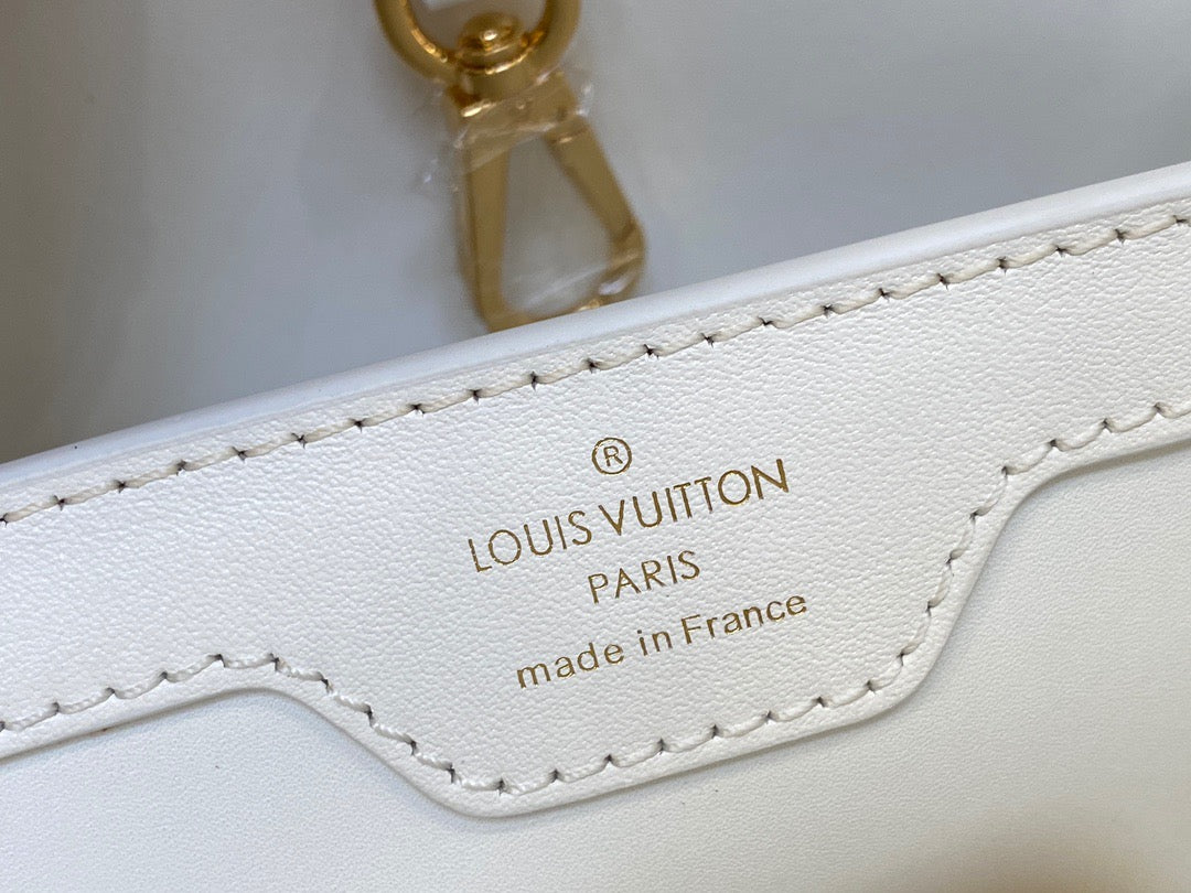 Louis Vuitton Capucines Medium Bag In White Embroidery Pattern