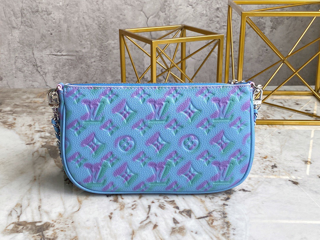 Louis Vuitton Large Pochette Accessories In Blue With Purple Presbyopia