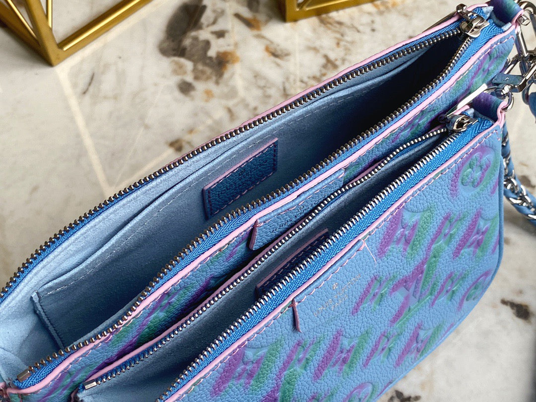 Louis Vuitton Large Pochette Accessories In Blue With Purple Presbyopia