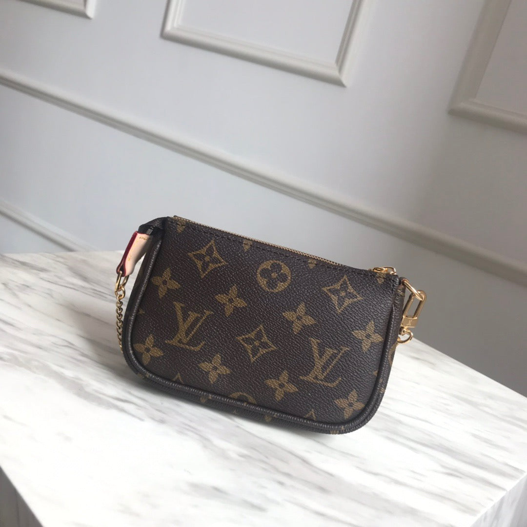 Louis Vuitton Micro Pochette Accessories With Presbyopia Pattern