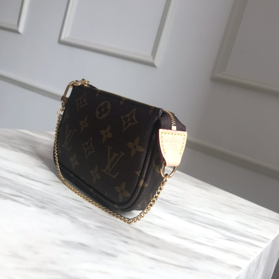 Louis Vuitton Micro Pochette Accessories With Presbyopia Pattern