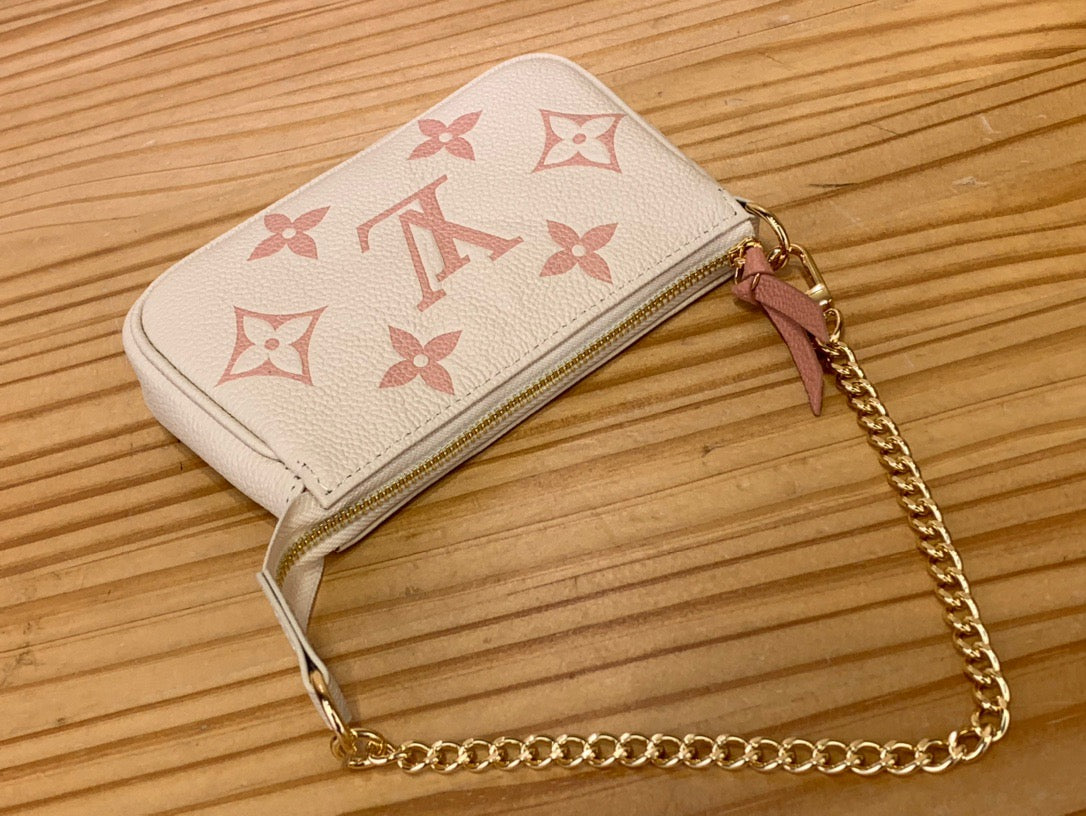 Louis Vuitton Mini Pochette Accessories In Pink Presbyopia