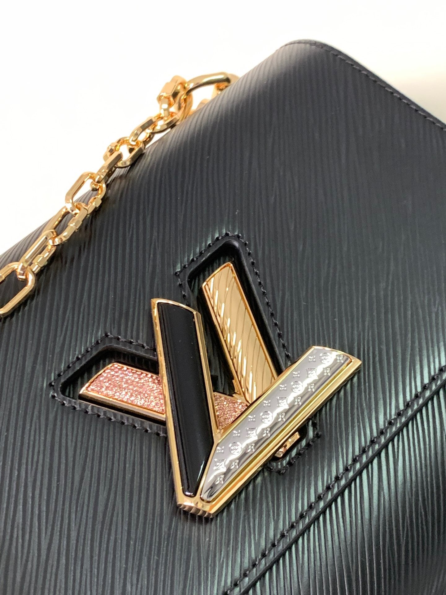 Louis Vuitton Twist Pouch In Black Epi Leather With Gold Chain