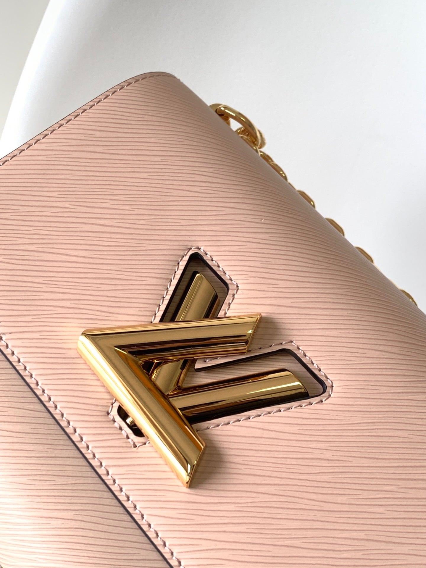 Louis Vuitton Twist Pouch In Pink Epi Leather With Gold Chain