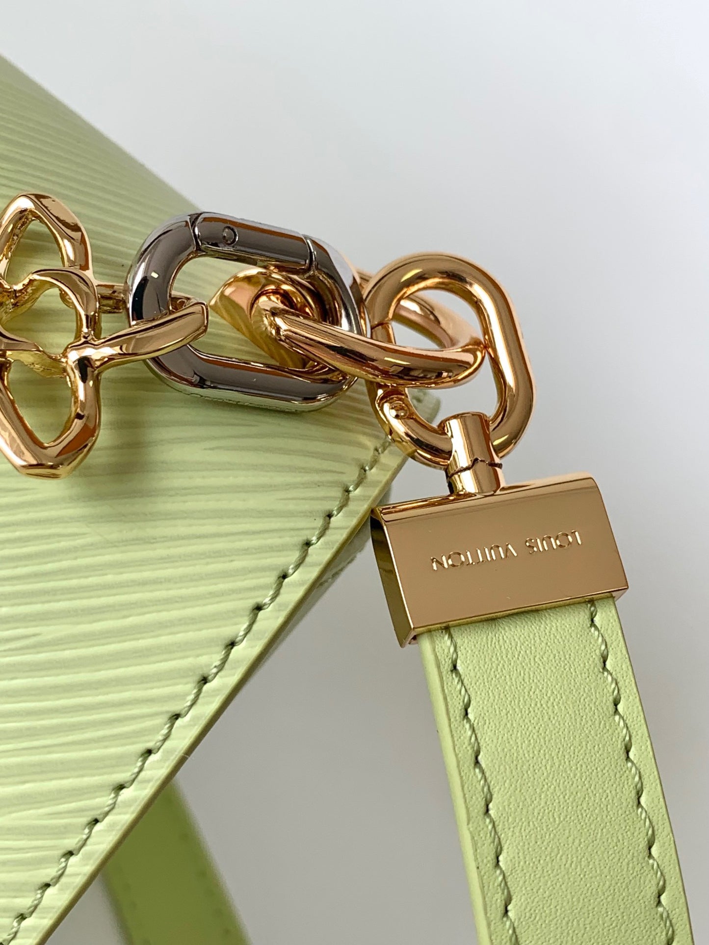 Louis Vuitton Twist Pouch In In Avocado Green Epi Leather With Gold Chain