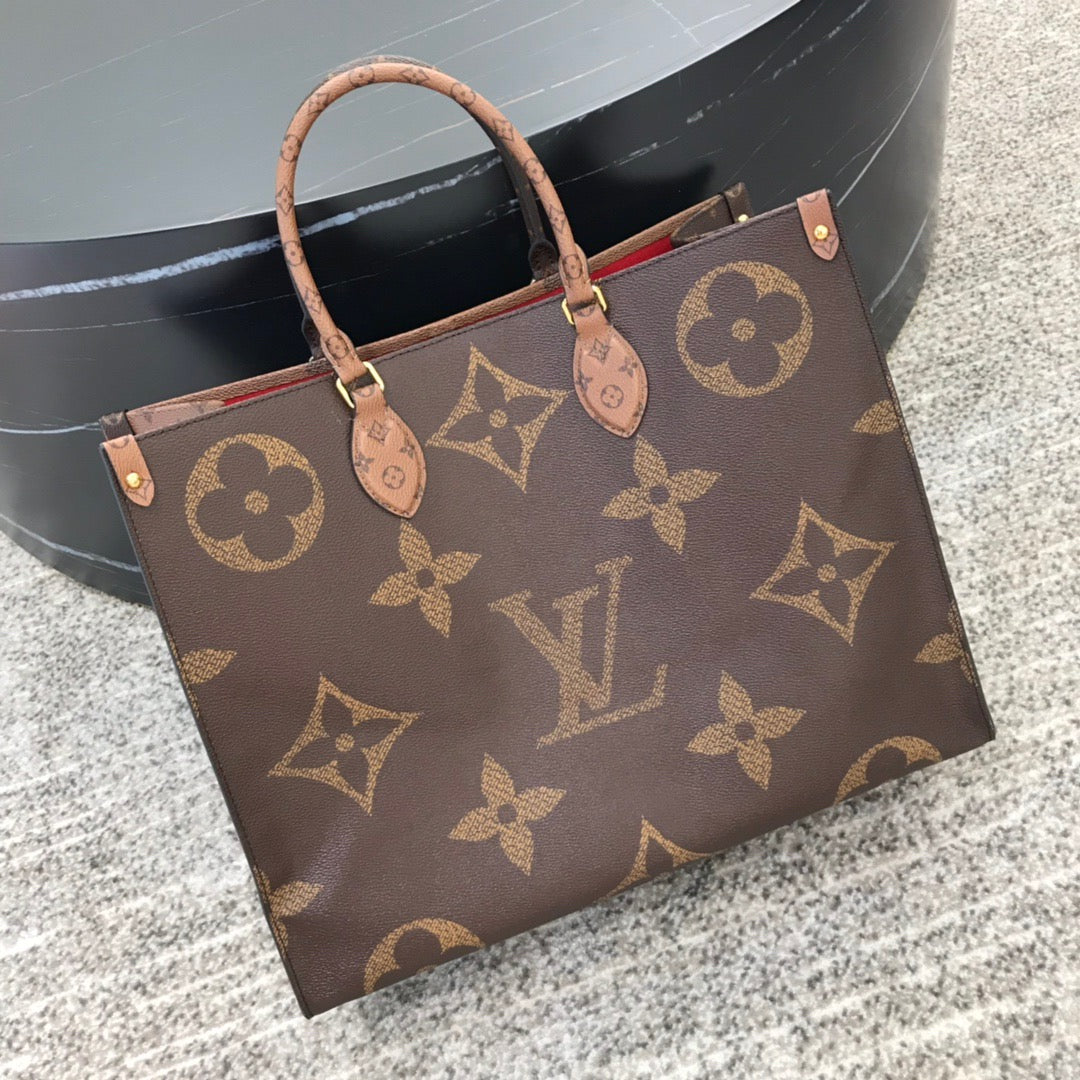 Louis Vuitton ONTHEGO In Brown Presbyopia