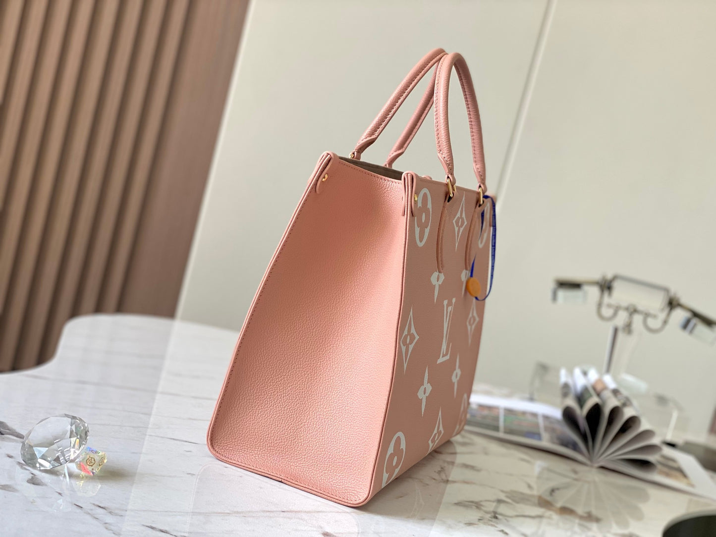 Louis Vuitton Onthego Handbags With Pink Embossed