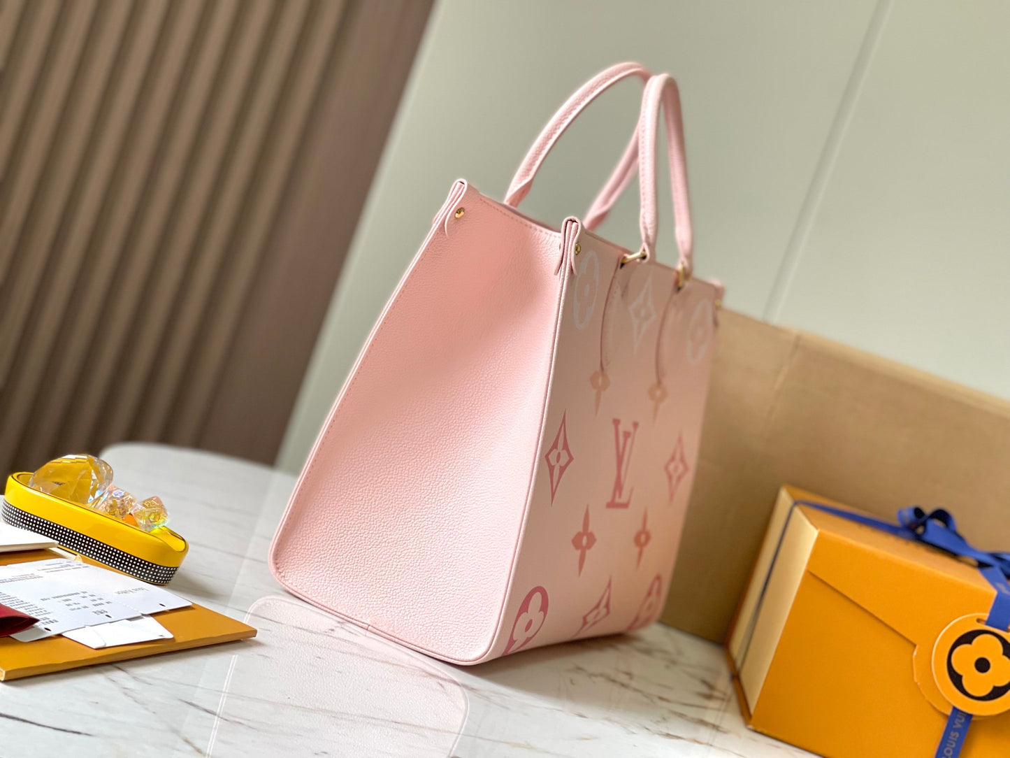 Louis Vuitton Onthego Handbags With Light Pink Embossed