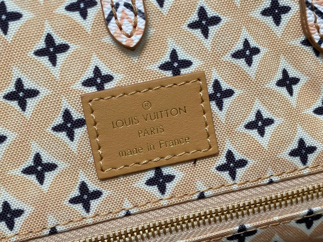 Louis Vuitton Onthego Handbags In White With Orange Embossed