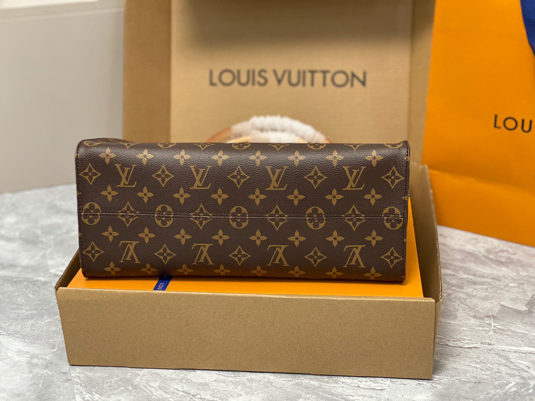 Louis Vuitton Onthego Handbags With Presbyopia Kusama Yayoi Face Series