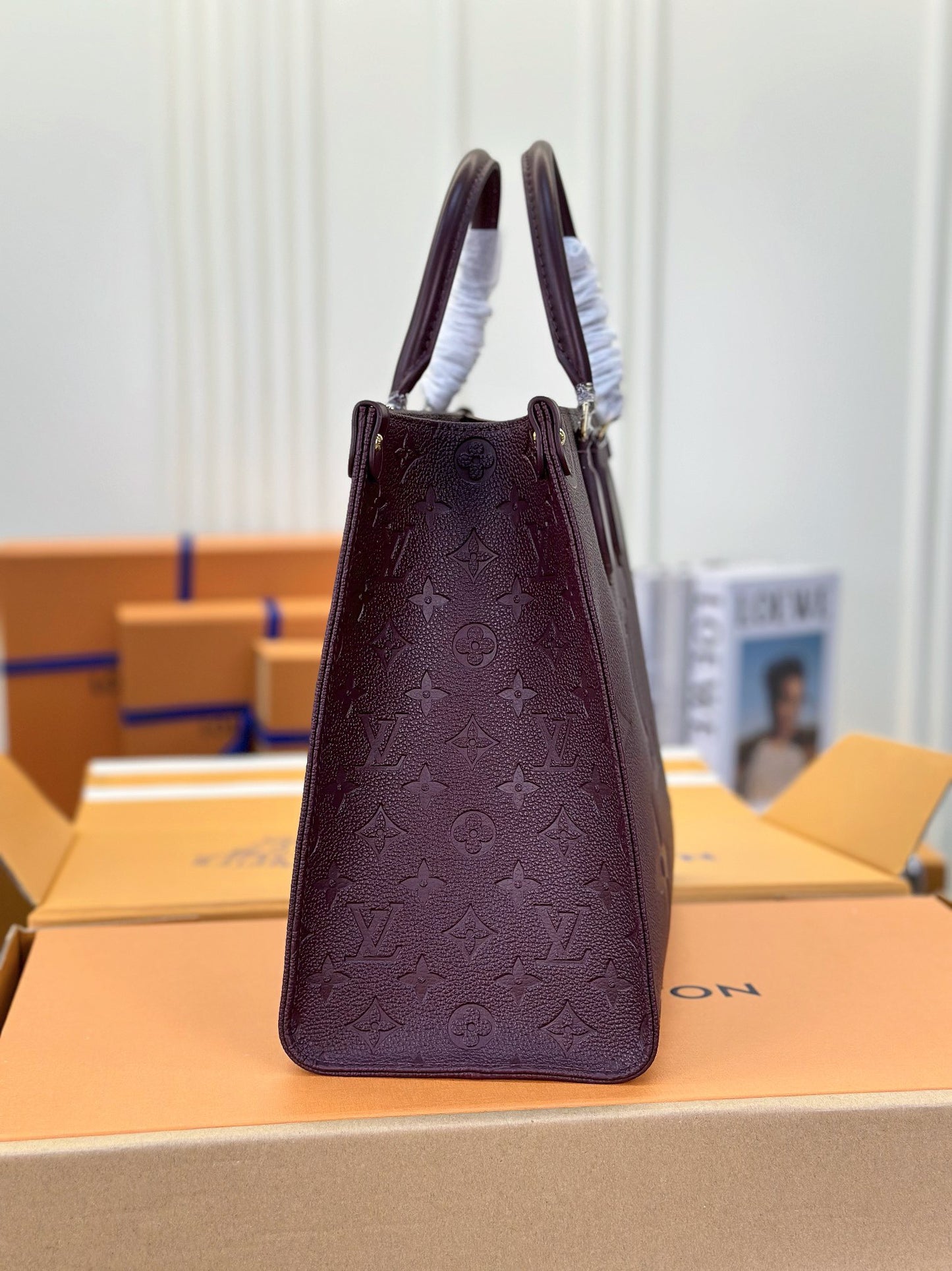 Louis Vuitton Onthego Handbags With Burgundy Embossed