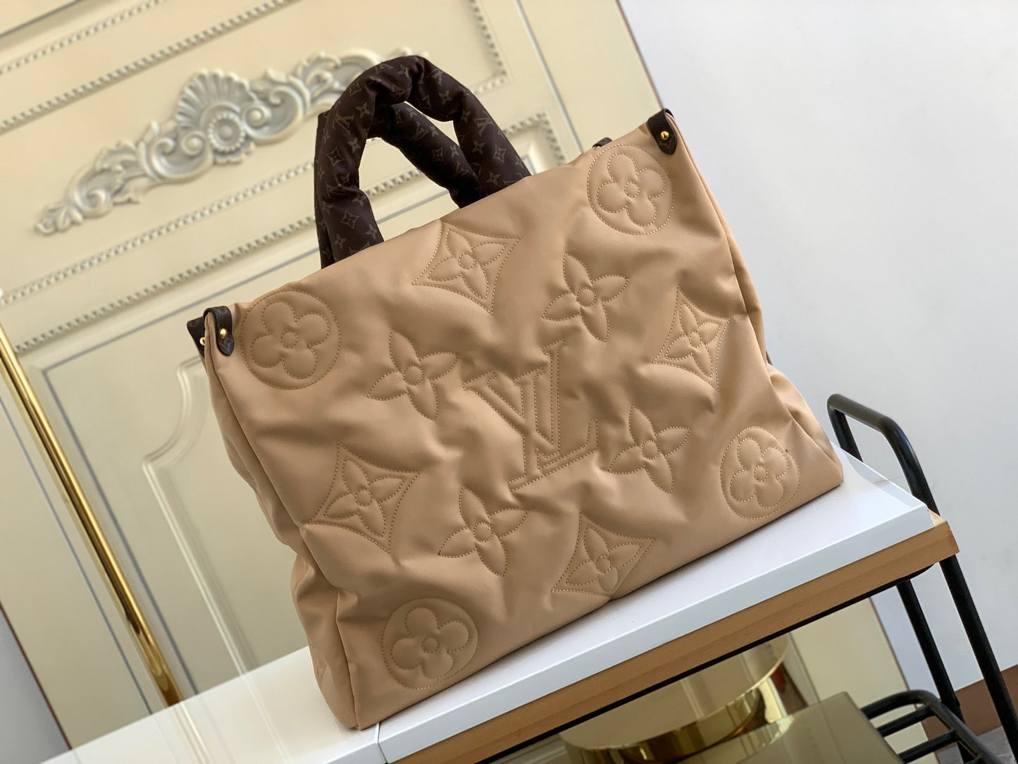 Louis Vuitton Onthego Handbags In Light Brown Pillow Series