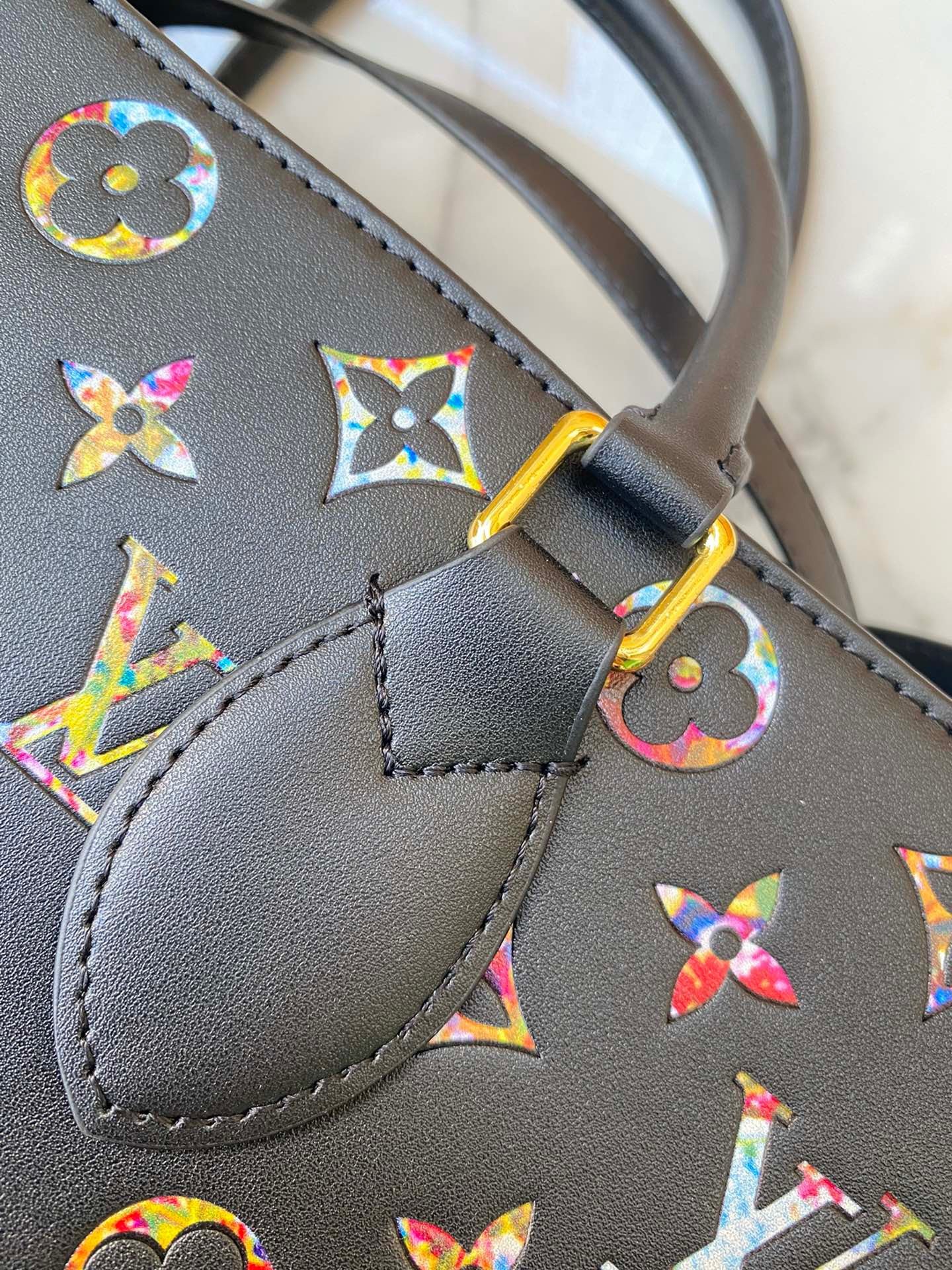 Louis Vuitton Onthego With Colorful Printed Tote Bag