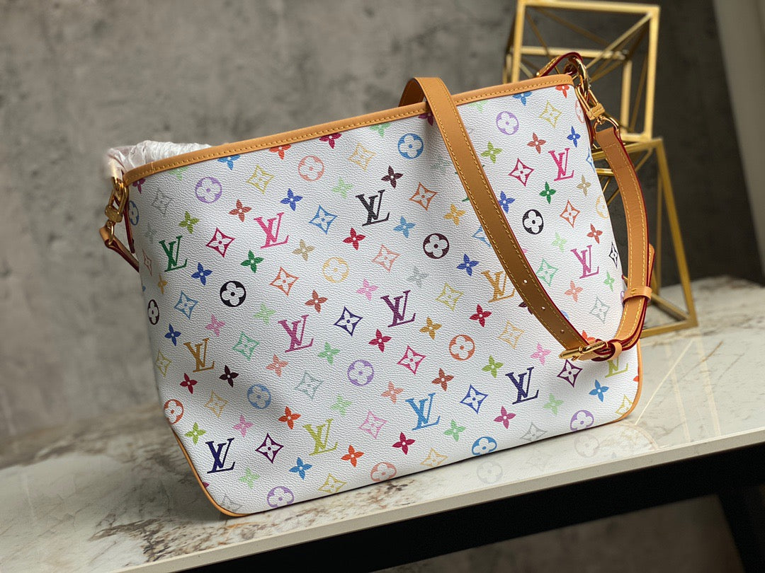 Louis Vuitton Graceful Monogram Canvas In White With Retro Presbyopia