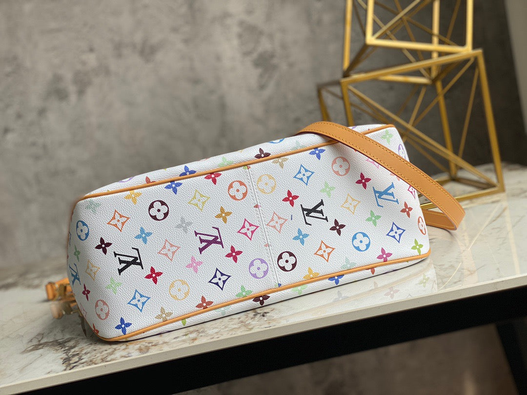 Louis Vuitton Graceful Monogram Canvas In White With Retro Presbyopia