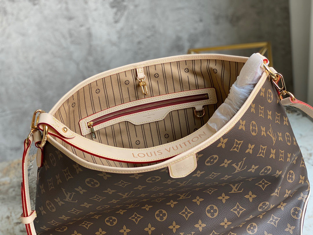 Louis Vuitton Graceful Monogram Canvas In Brown Retro Presbyopia