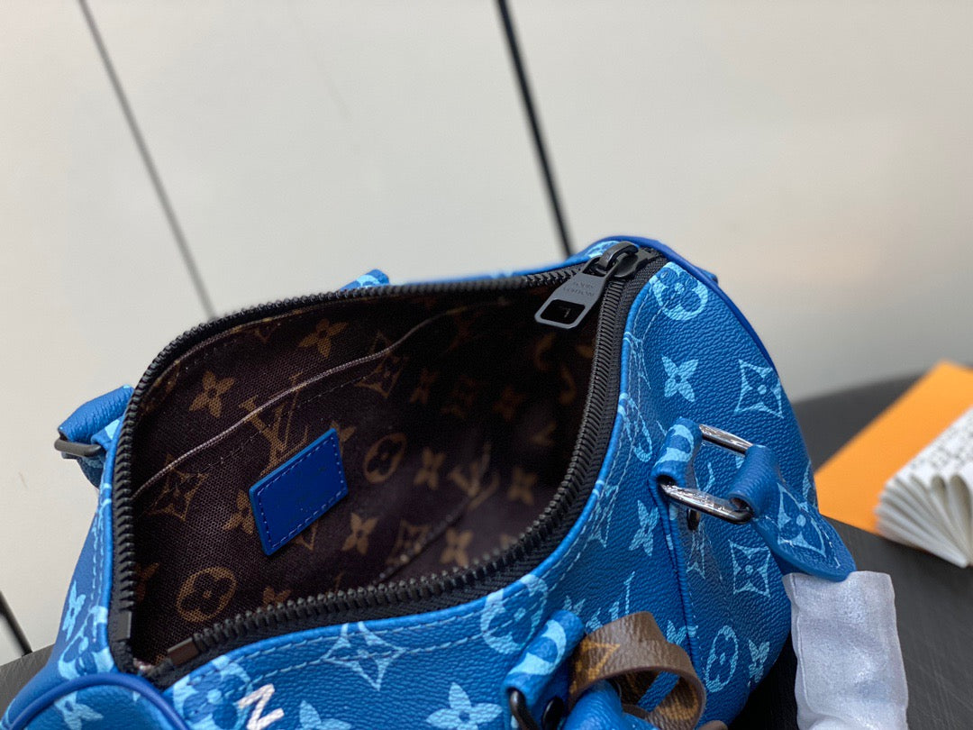 Louis Vuitton Keepall Bandouliere 25 Monogram Embossed Blue