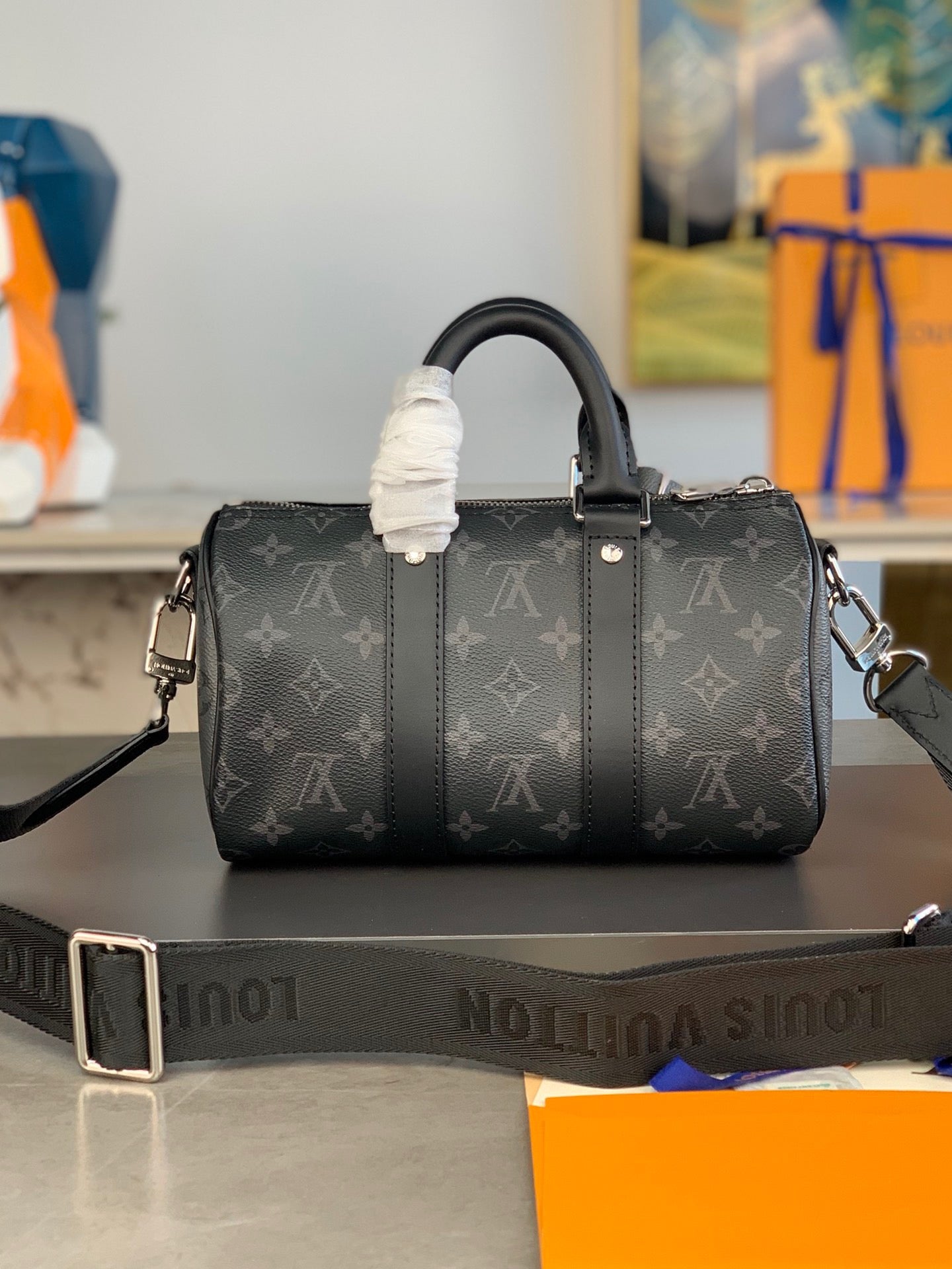 Louis Vuitton Keepall Bandouliere 25 Monogram Embossed Black