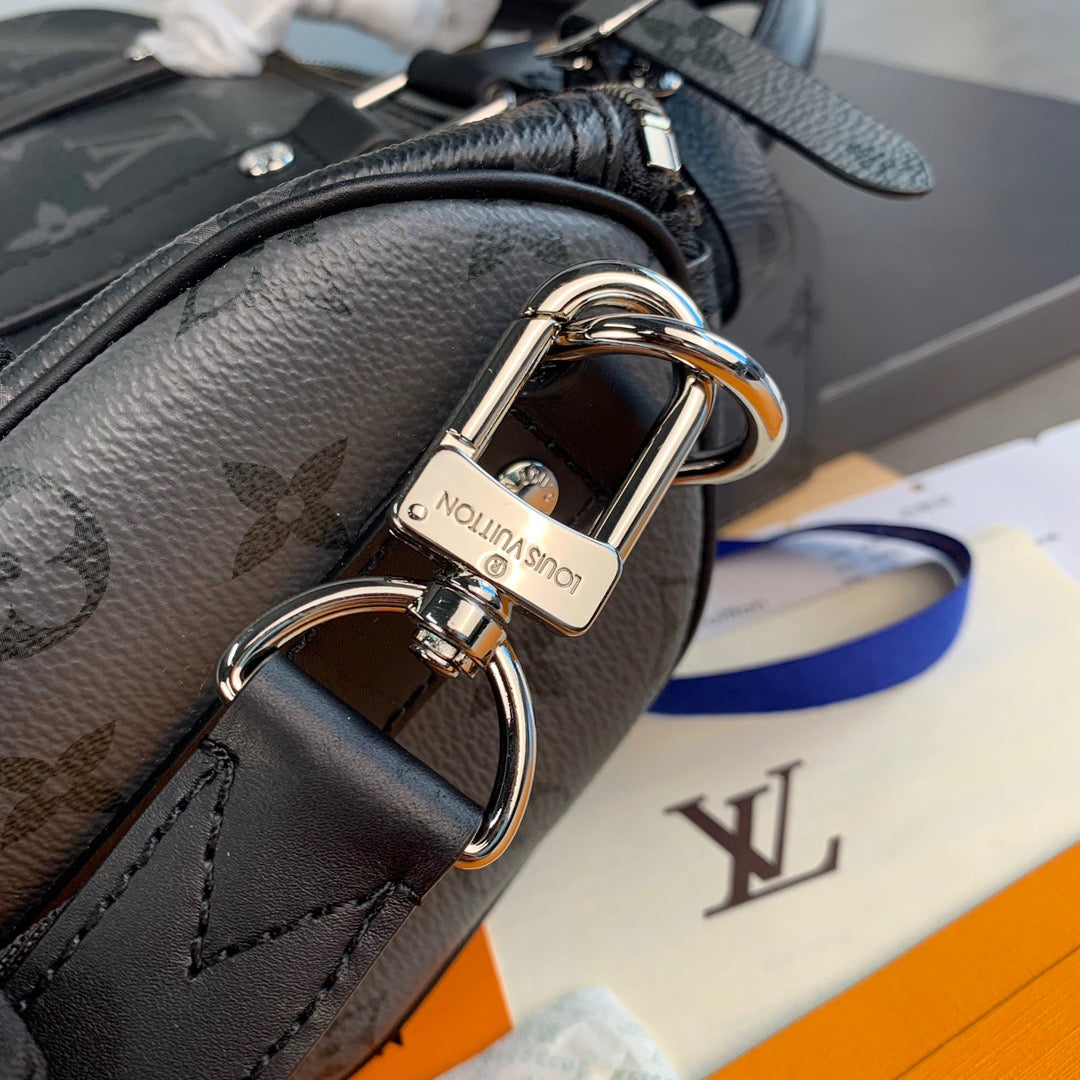 Louis Vuitton Keepall Bandouliere 25 Monogram Embossed Black