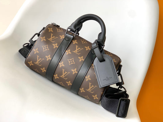 Louis Vuitton Keepall Bandouliere 25 Monogram Brown Classic Presbyopia