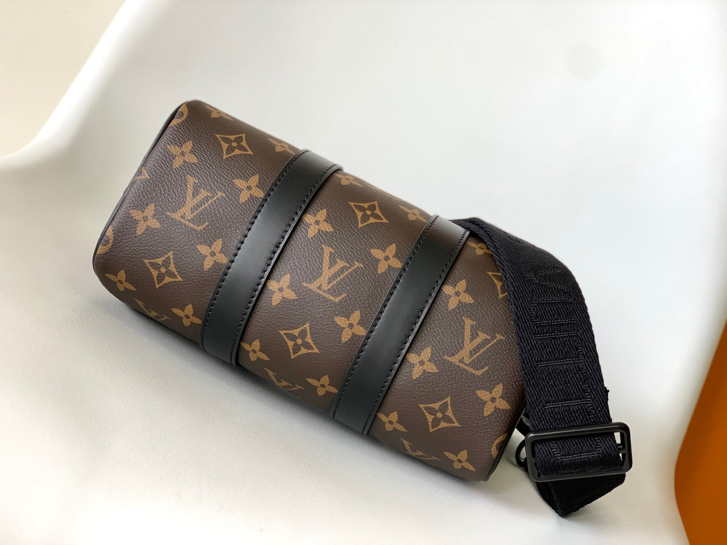 Louis Vuitton Keepall Bandouliere 25 Monogram Brown Classic Presbyopia