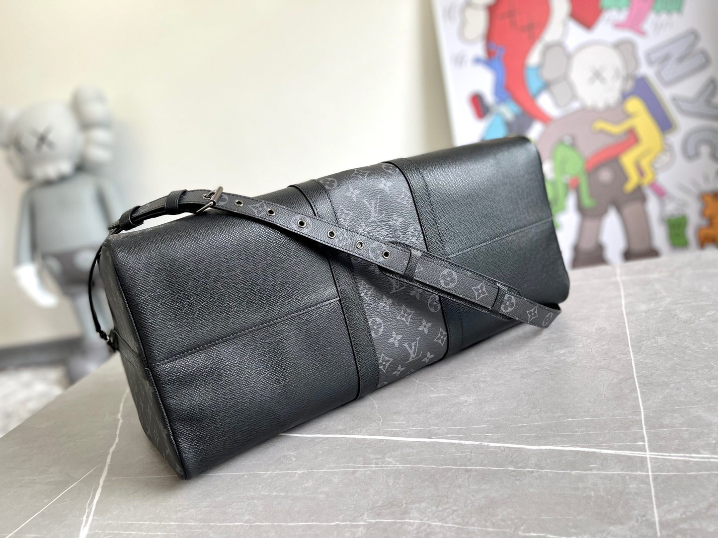 Louis Vuitton Keepall 50 Bandoulière Embossed Black