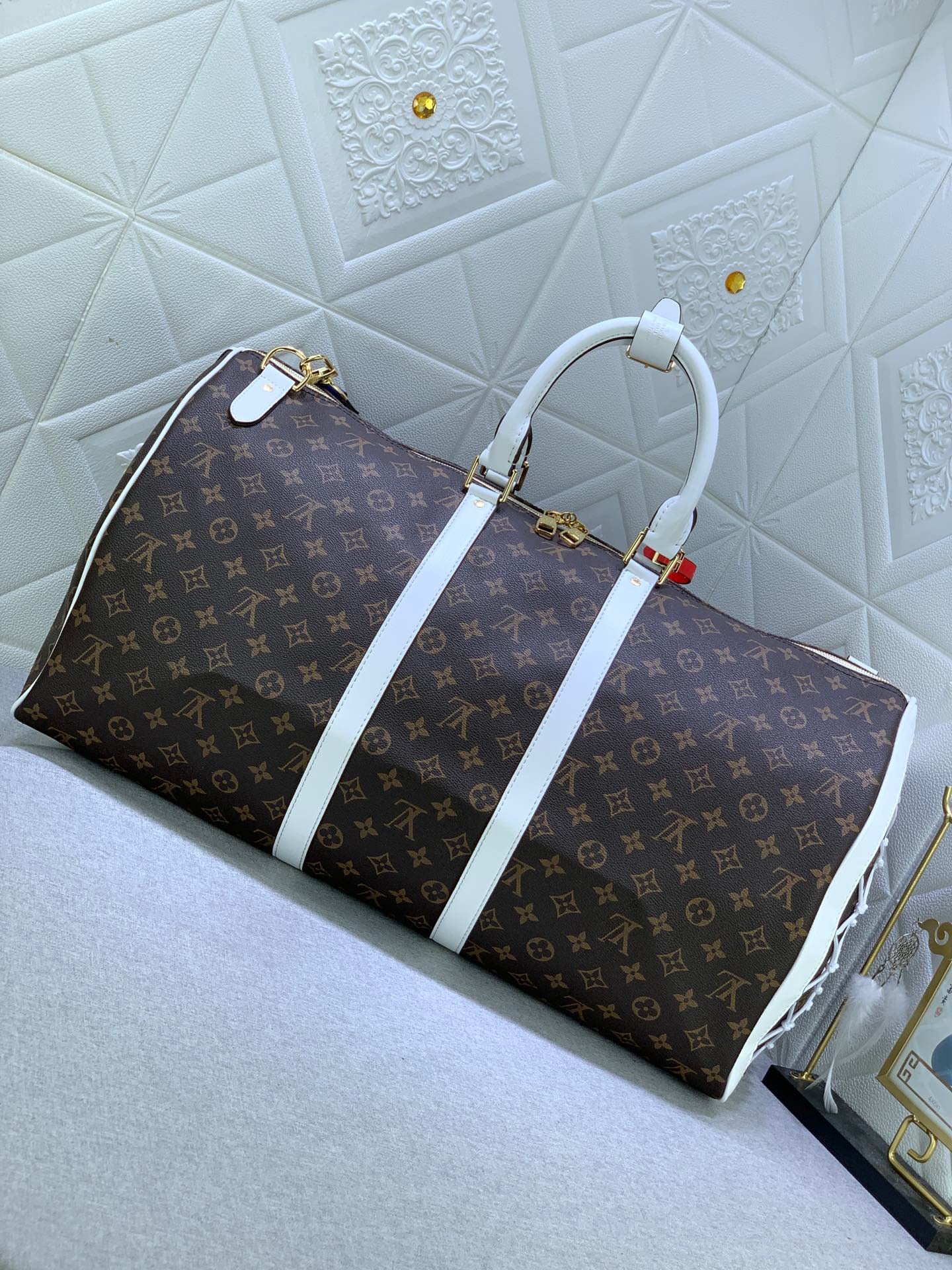 Louis Vuitton Keepall Bandouliere 55 Monogram Embossed NBA Joint Brand