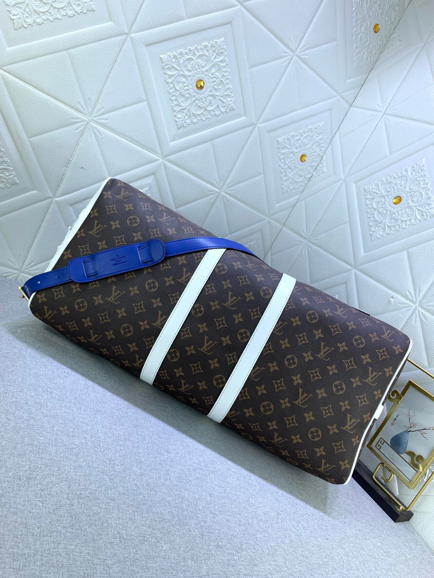 Louis Vuitton Keepall Bandouliere 55 Monogram Embossed NBA Joint Brand