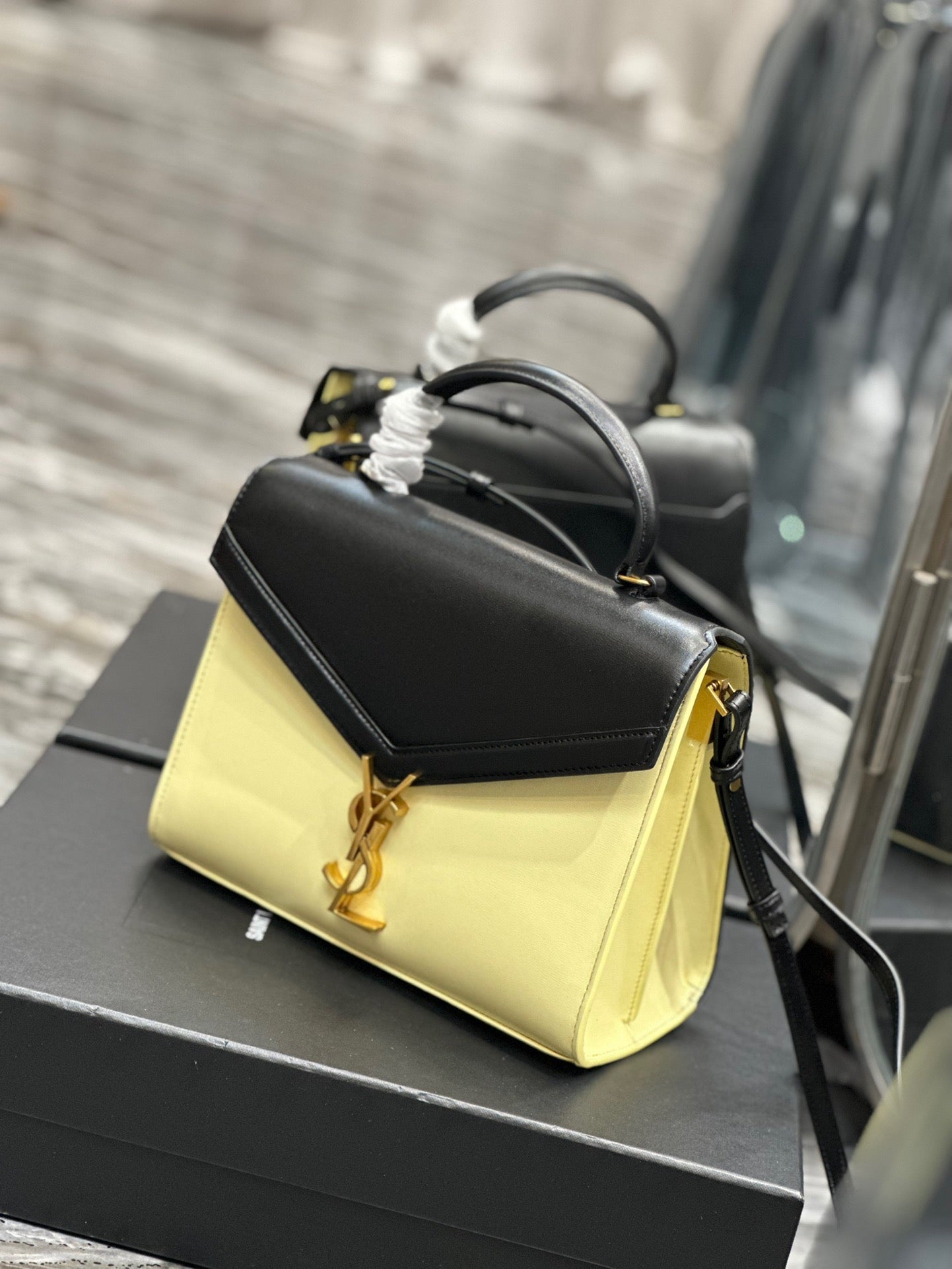 Saint Laurent Large Cassandra Bag In Black And Yellow Matching