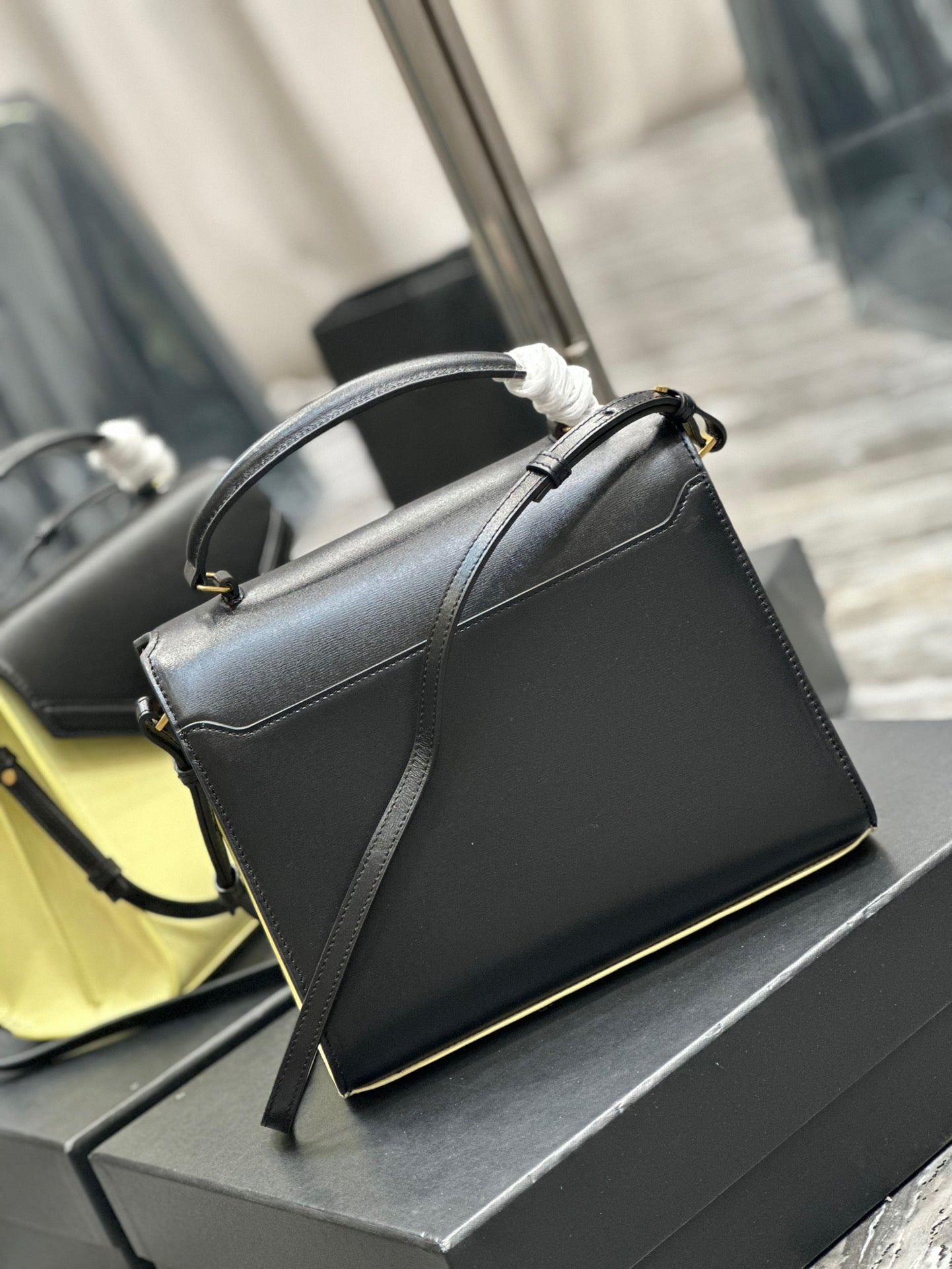 Saint Laurent Large Cassandra Bag In Black And Yellow Matching