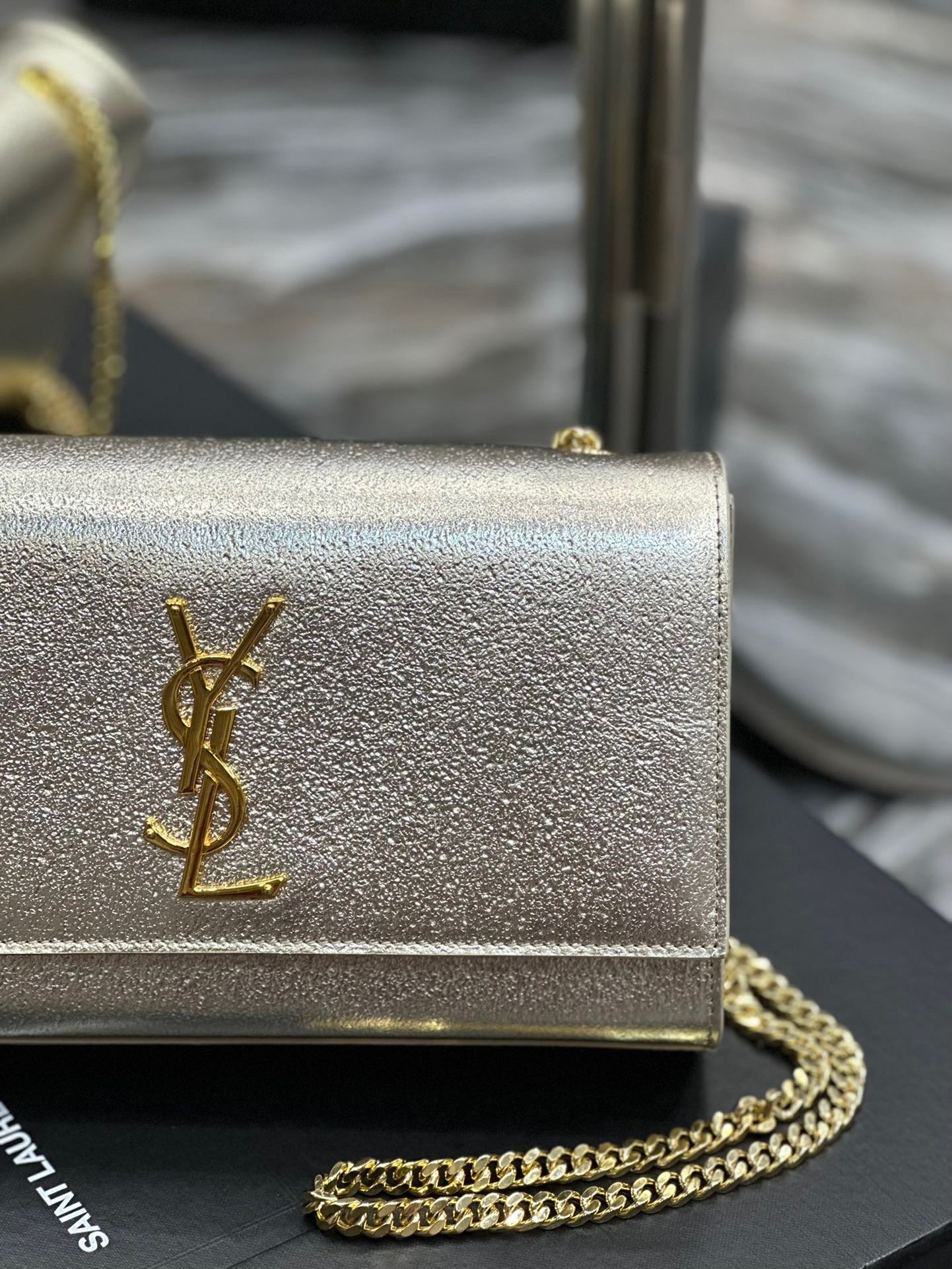 Saint Laurent Kate Medium Chain Bag In Silver Grain De Poudre Leather