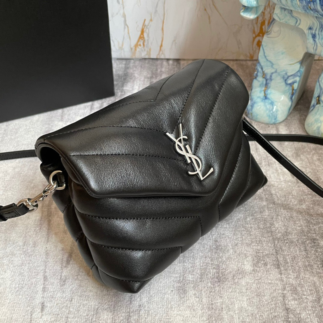 Saint Laurent LouLou Chain Bag In Black Quilted Calfskin