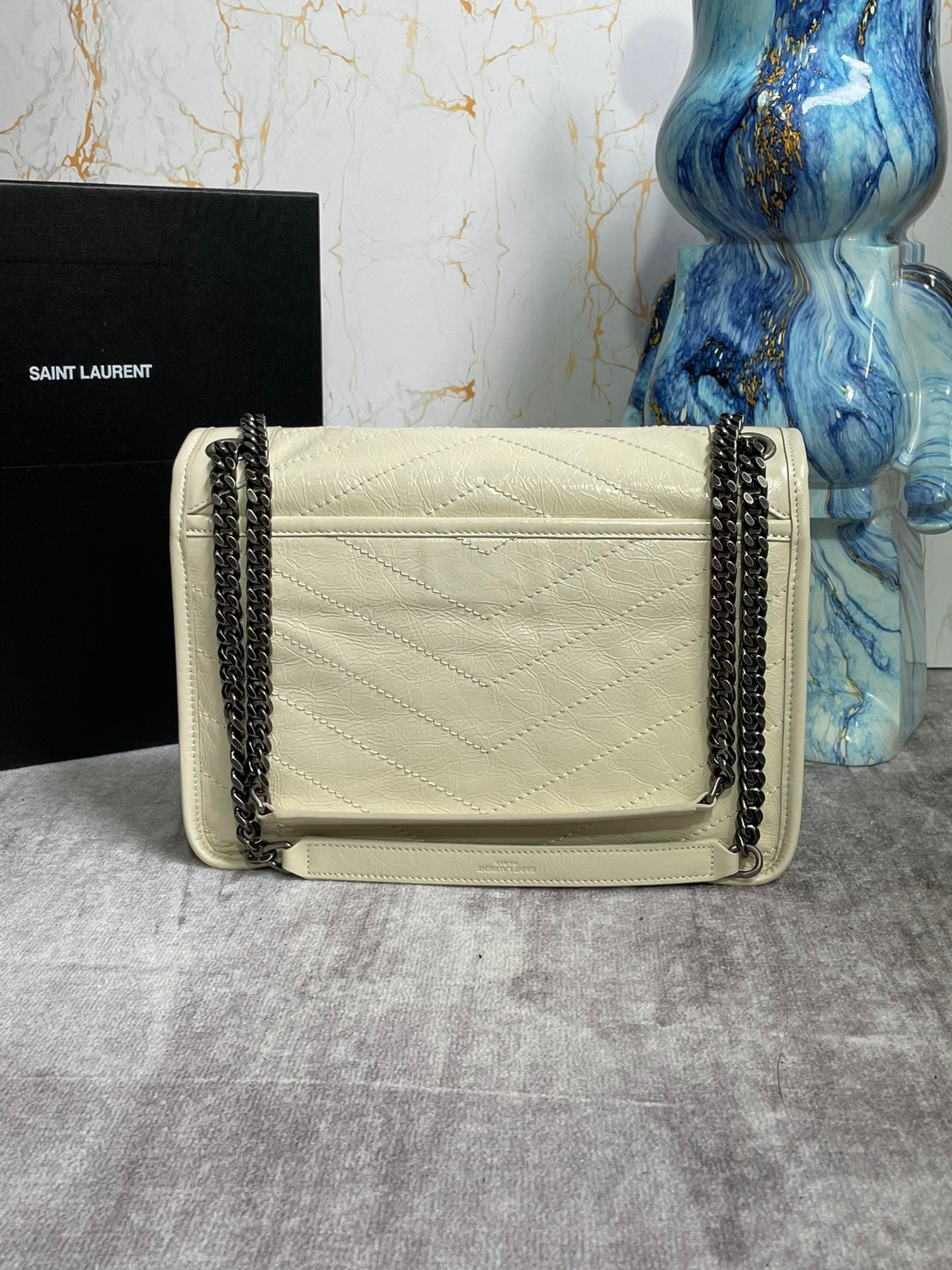 Saint Laurent Niki Medium Chain Bag In Beige Crinkled Leather