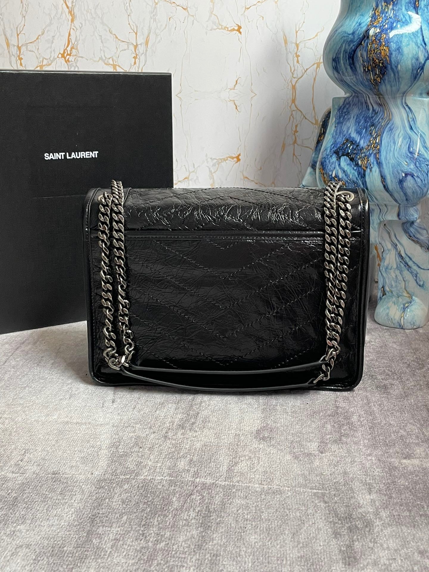 Saint Laurent Niki medium Black Crackle Chain Bag