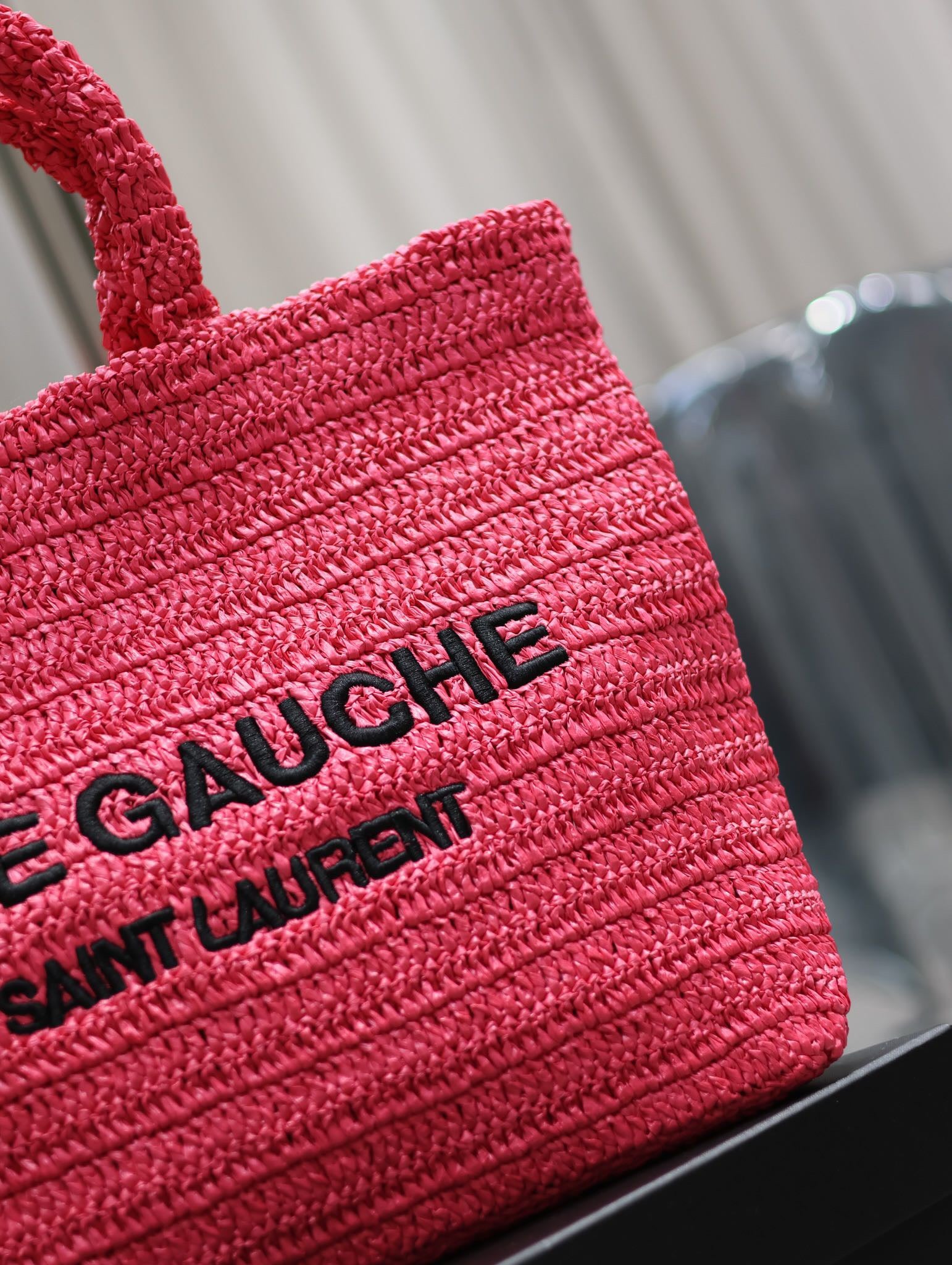 Saint Laurent Rive Gauche Tote Bag in Pink Raffia Crochet
