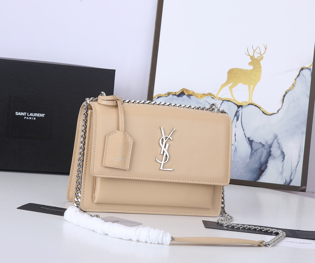 Saint Laurent Sunset Medium Chain Bag In Nude Calfskin