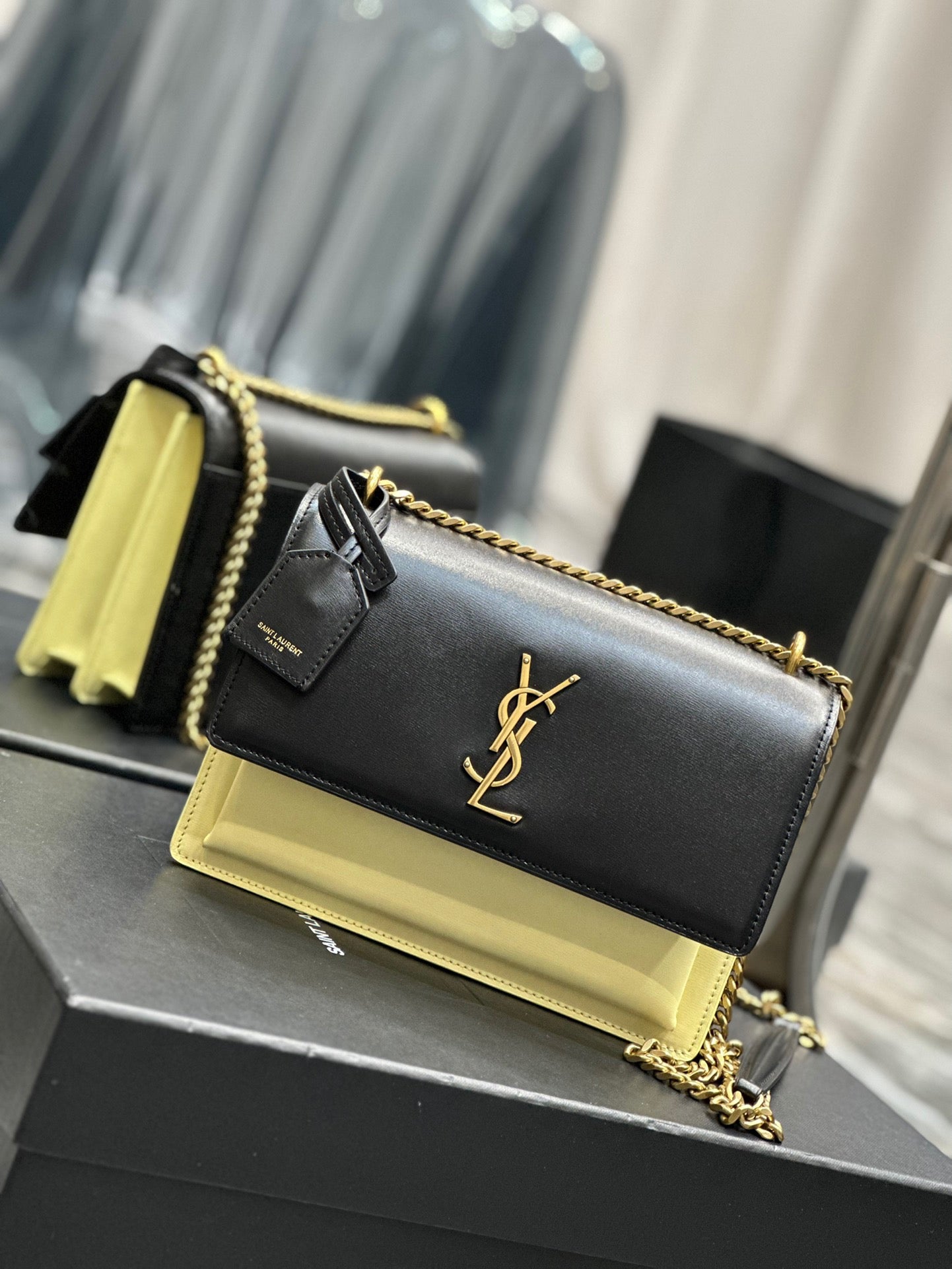 Saint Laurent Sunset Medium Chain Bag In Black And Yellow Calfskin