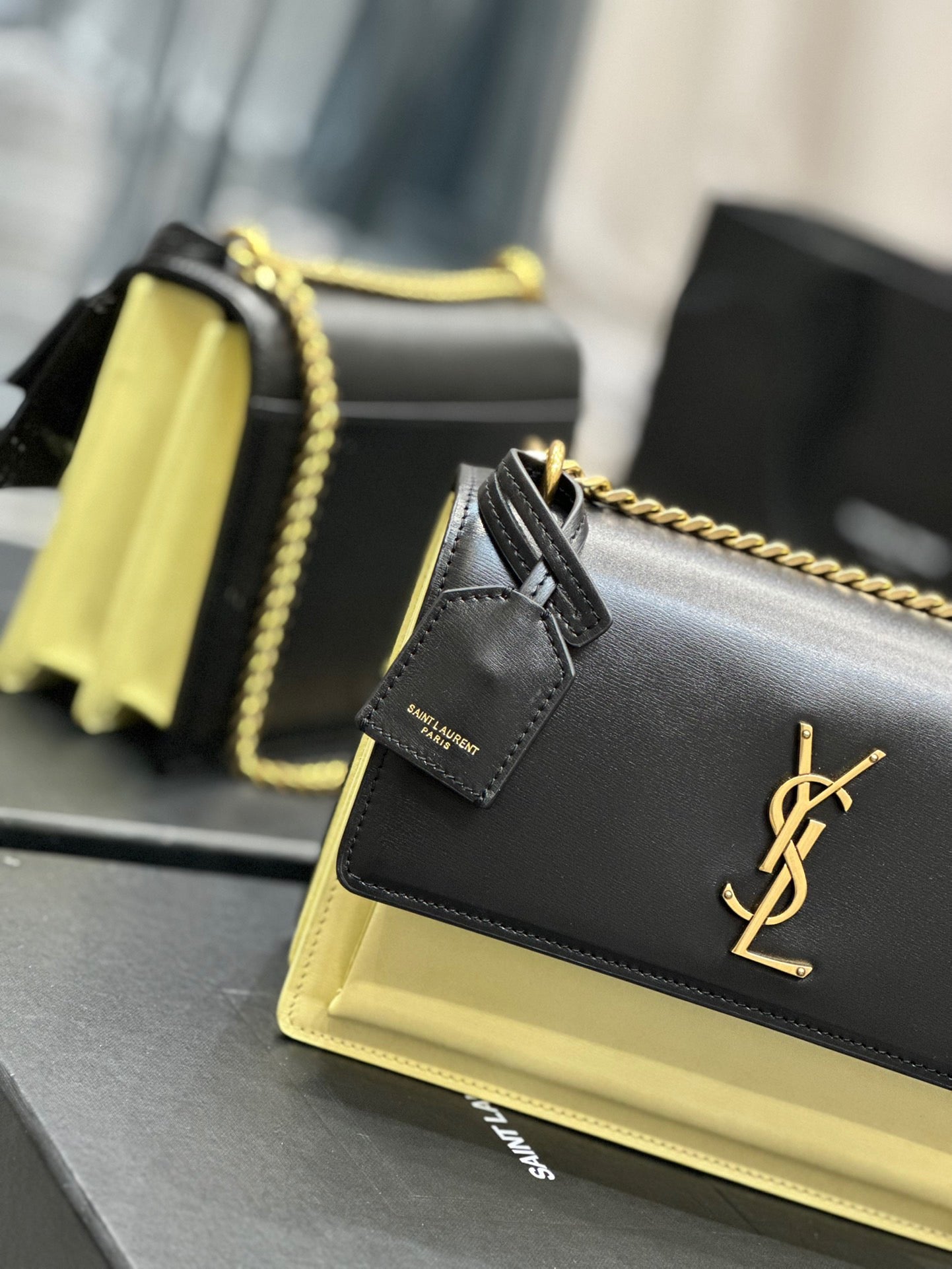 Saint Laurent Sunset Medium Chain Bag In Black And Yellow Calfskin