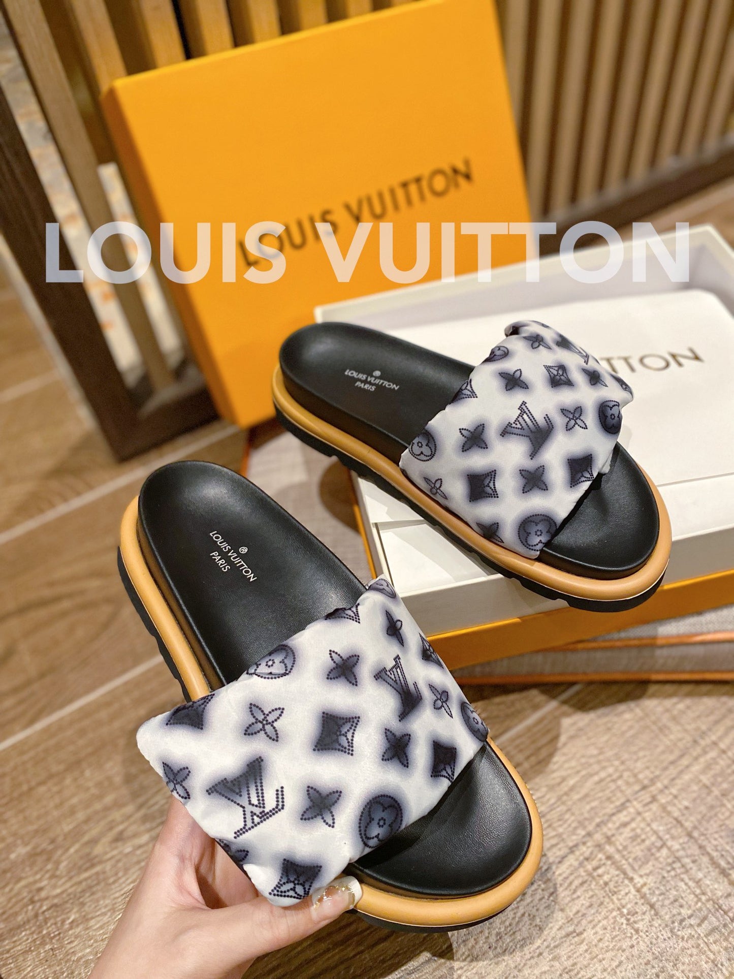 LV Classic Presbyopic Velcro Slippers