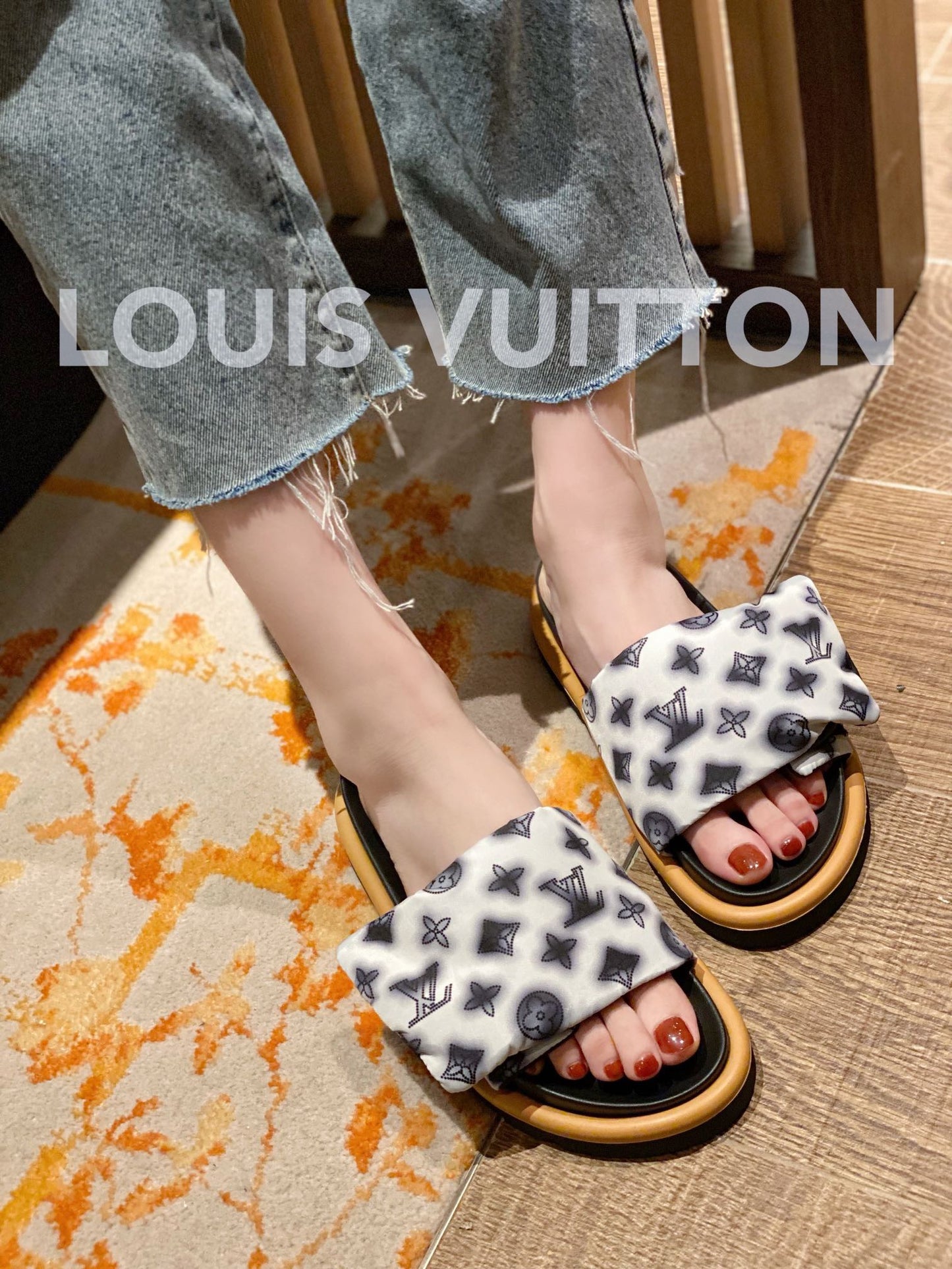 LV Classic Presbyopic Velcro Slippers