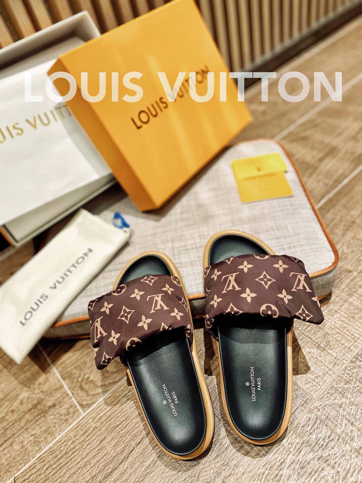 LV Brown Classic Presbyopic Velcro Slippers