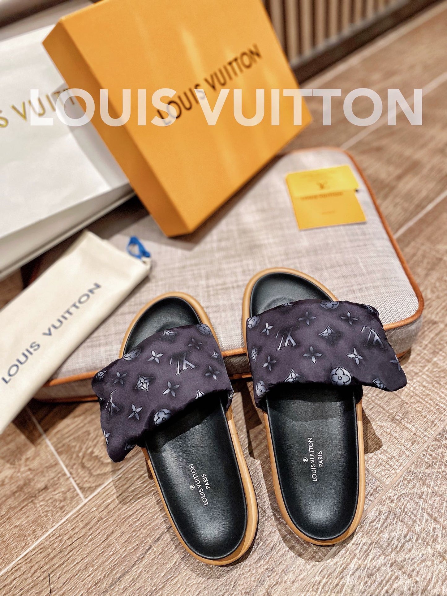 LV Dark Brown Classic Presbyopic Velcro Slippers