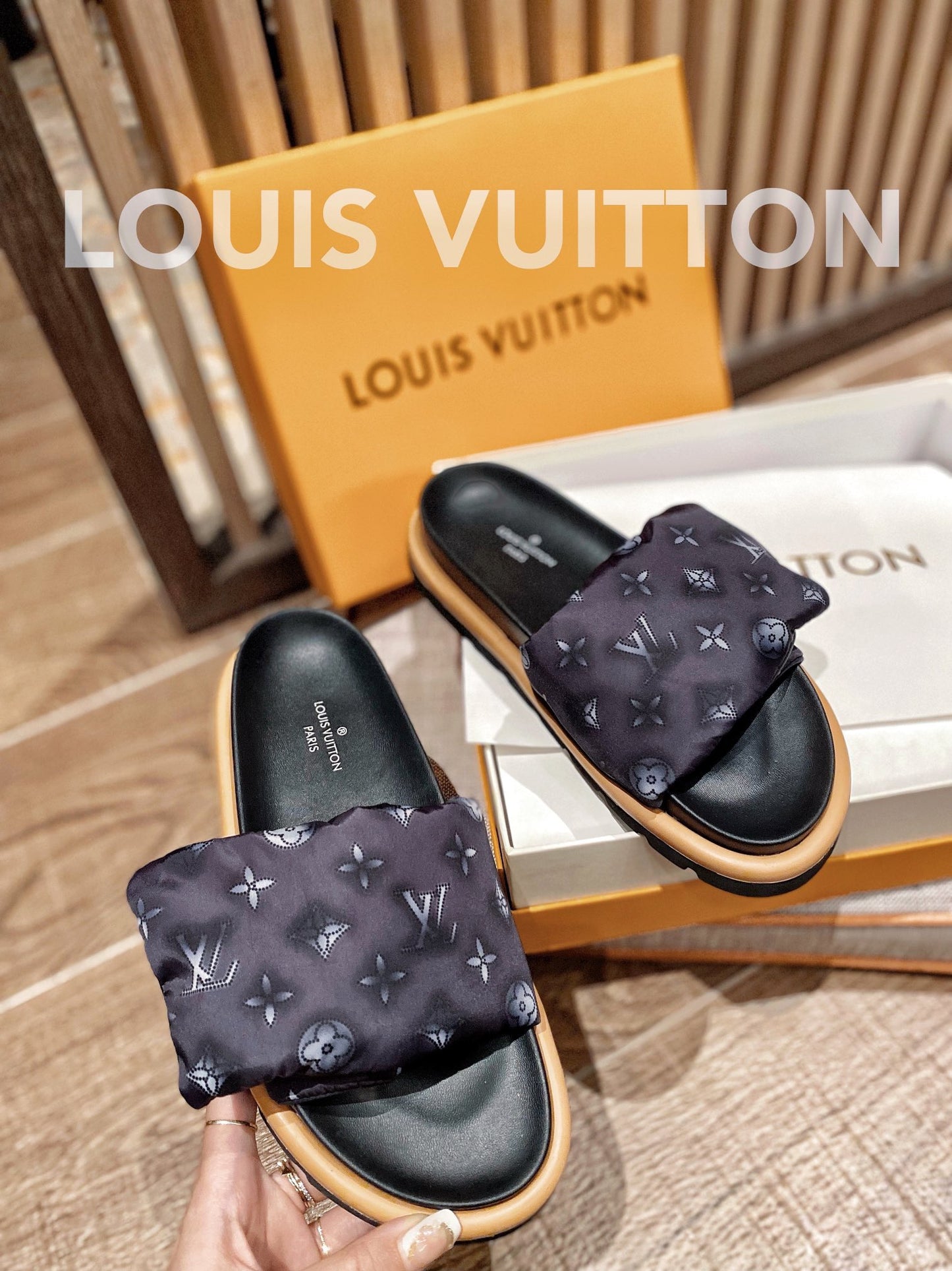 LV Dark Brown Classic Presbyopic Velcro Slippers